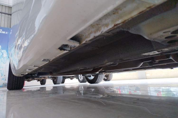 Used Geely Auto Emgrand GL 2020 1.4T CVT Luxury Model Right Side Sill