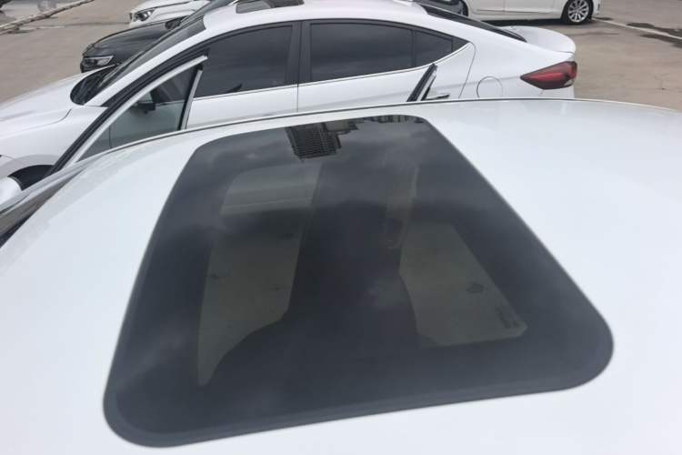 Used Geely Auto Emgrand GL 2020 1.5T DCT Luxury Model Roof