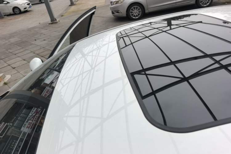 Used Geely Auto Emgrand GL 2020 1.4T CVT Luxury Model Roof