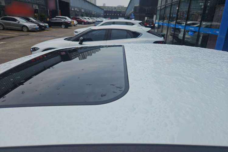 Used Geely Auto Emgrand GL 2020 1.4T CVT Luxury Model Roof