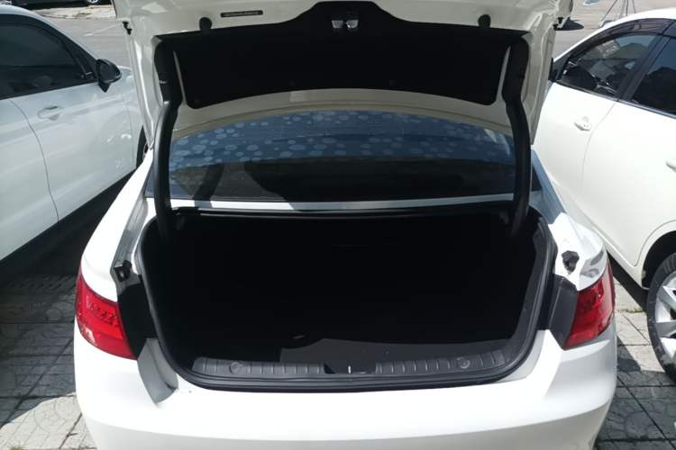 Used Geely Auto Emgrand GL 2020 1.4T CVT Luxury Model Trunk