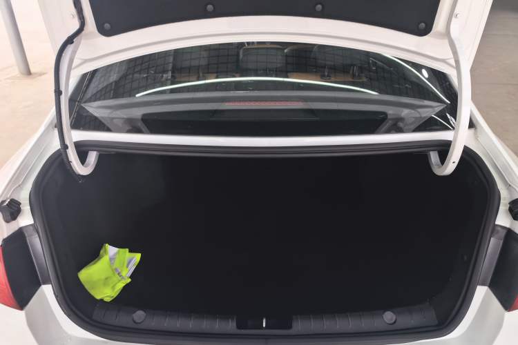 Used Geely Auto Emgrand GL 2020 1.4T CVT Luxury Model Trunk