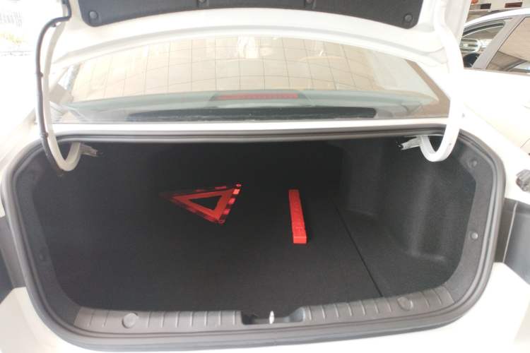 Used Geely Auto Emgrand GL 2020 1.4T CVT Luxury Model Trunk