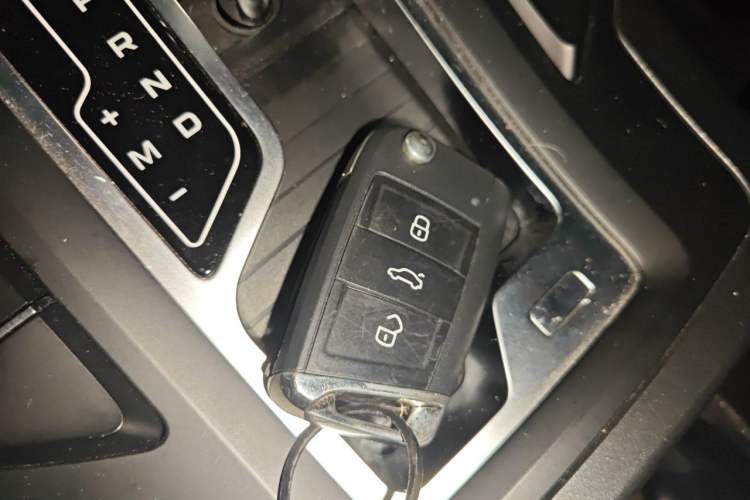 Used Geely Auto Emgrand GL 2020 1.4T CVT Luxury Model Vehicle Key