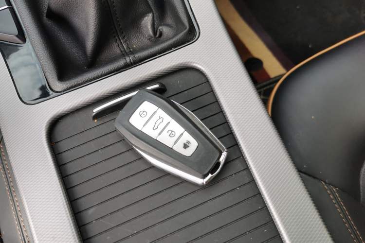 Used Geely Auto Emgrand GL 2020 1.4T Manual Asian Games Edition Vehicle Key