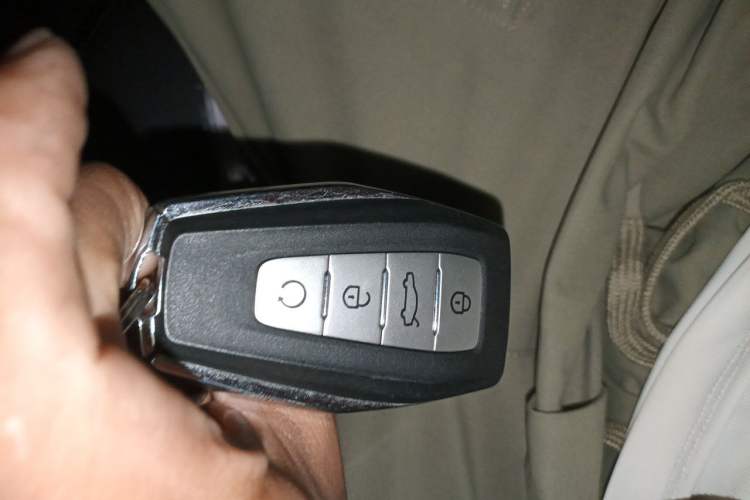 Used Geely Auto Emgrand GL 2020 1.4T CVT Luxury Model Vehicle Key