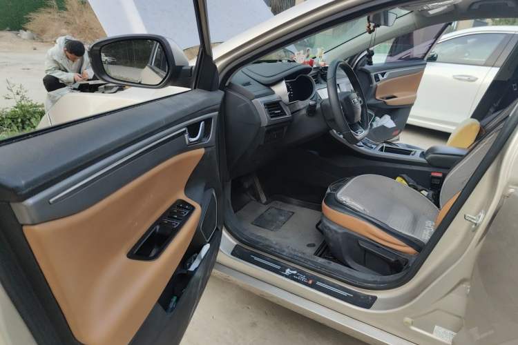 Used Geely Auto Emgrand GL 2020 1.4T CVT Asian Games Edition Driver Seat
