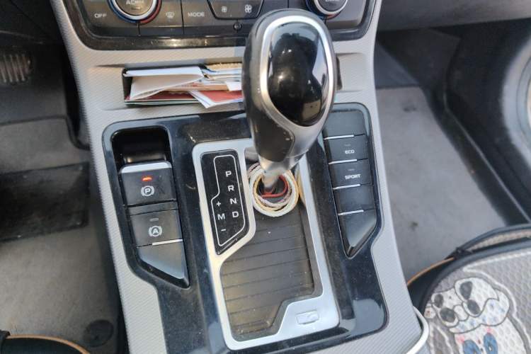 Used Geely Auto Emgrand GL 2020 1.4T CVT Asian Games Edition Gear Lever