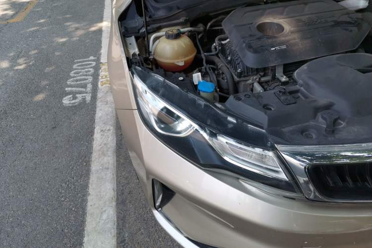 Used Geely Auto Emgrand GL 2020 1.4T CVT Luxury Model Right Front Headlight
