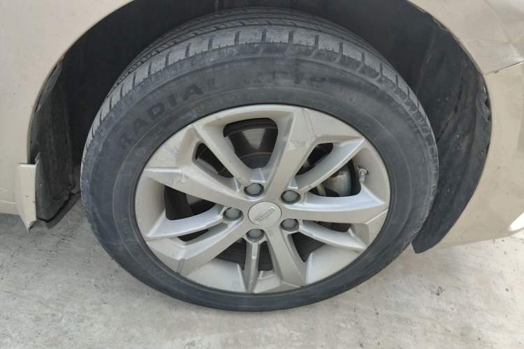 Used Geely Auto Emgrand GL 2020 1.4T CVT Asian Games Edition Right Front Wheel Hub
