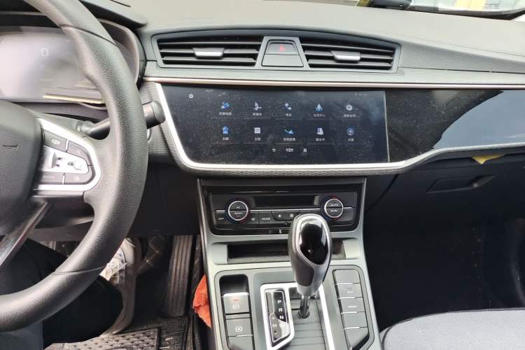 Used Geely Auto Emgrand GL 2021 UP 1.4T CVT Leading Edition Audio And AC Panel