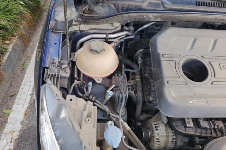 Used Geely Auto Emgrand GL 2021 UP 1.4T CVT Luxury Edition Engine Bay Right