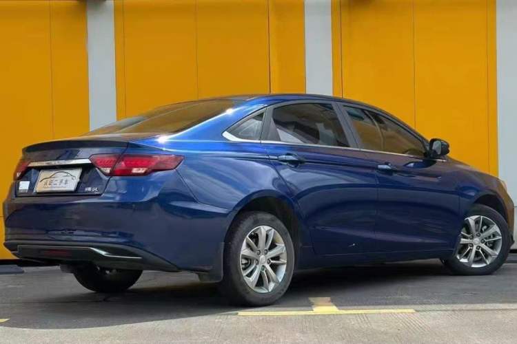 Used Geely Auto Emgrand GL 2021 UP 1.4T CVT Luxury Edition Exterior 5