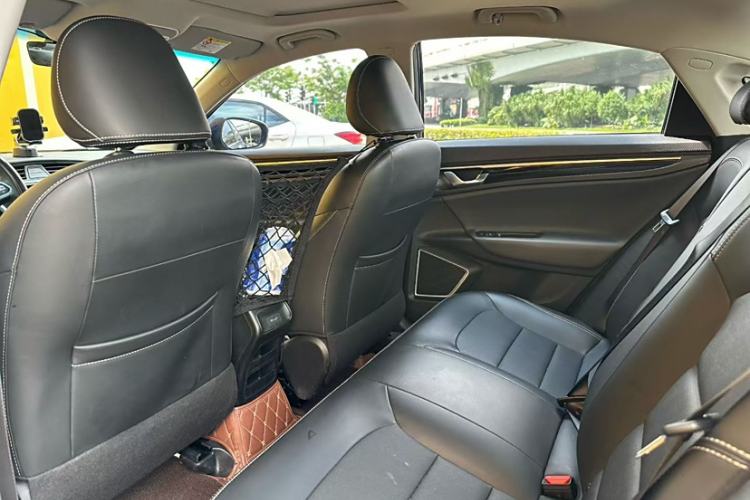 Used Geely Auto Emgrand GL 2021 UP 1.4T CVT Leading Edition Interior 5