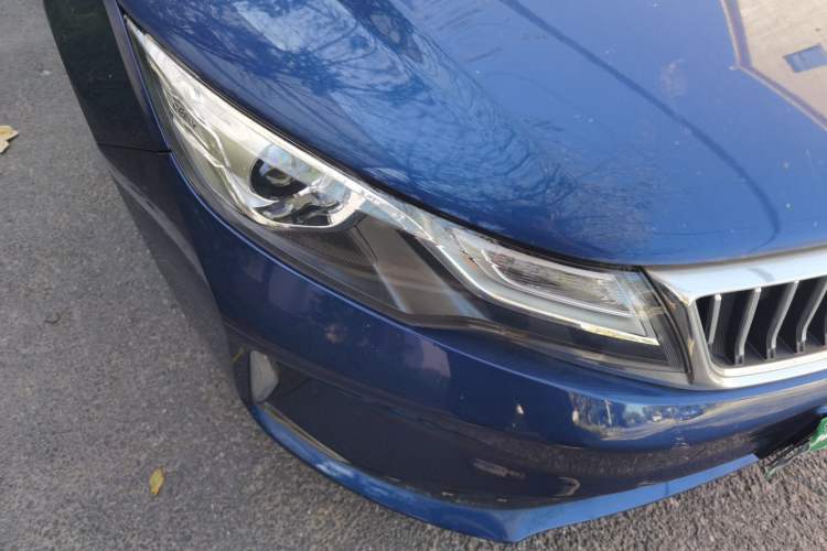 Used Geely Auto Emgrand GL 2021 UP 1.4T CVT Luxury Edition Right Front Headlight