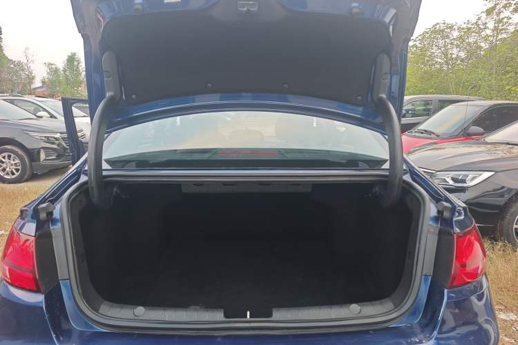Used Geely Auto Emgrand GL 2021 UP 1.4T CVT Luxury Edition Trunk
