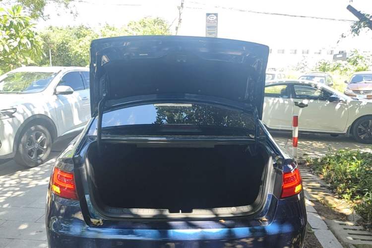 Used Geely Auto Emgrand GL 2021 UP 1.4T CVT Leading Edition Trunk