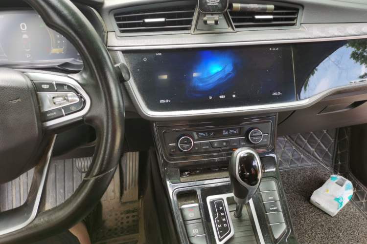 Used Geely Auto Emgrand GL 2021 UP 1.4T CVT Leading Edition Audio And AC Panel