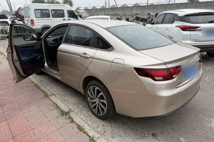 Used Geely Auto Emgrand GL 2021 UP 1.4T CVT Luxury Edition Exterior 5