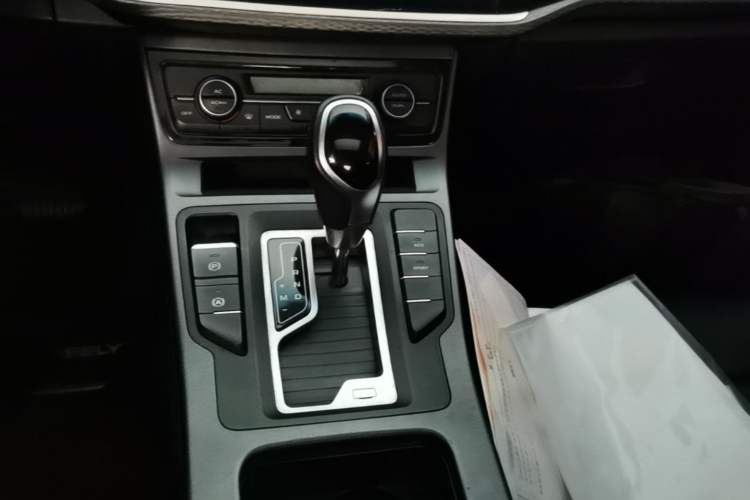 Used Geely Auto Emgrand GL 2021 UP 1.4T CVT Luxury Edition Gear Lever