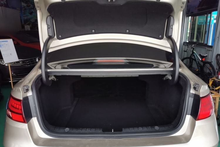 Used Geely Auto Emgrand GL 2021 UP 1.4T CVT Luxury Edition Trunk