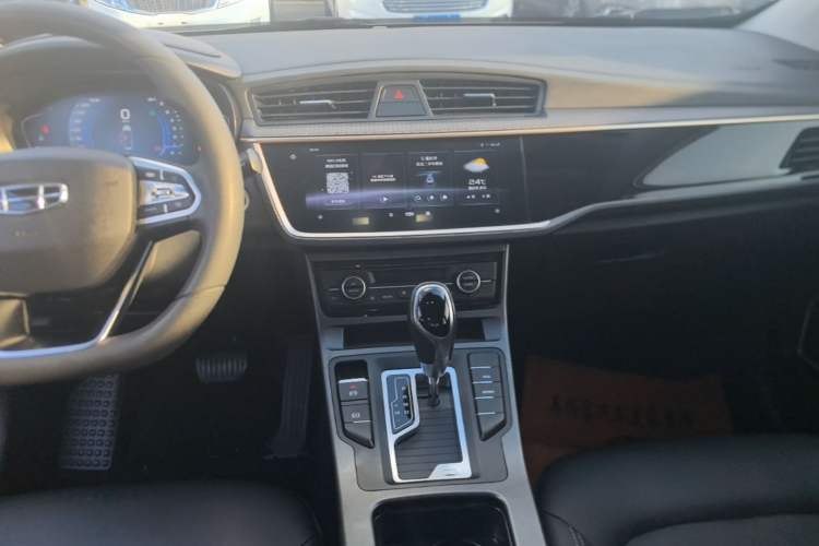 Used Geely Auto Emgrand GL 2021 UP 1.4T CVT Leading Edition Audio And AC Panel