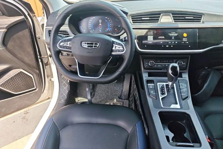 Used Geely Auto Emgrand GL 2021 UP 1.4T CVT Luxury Edition Audio And AC Panel