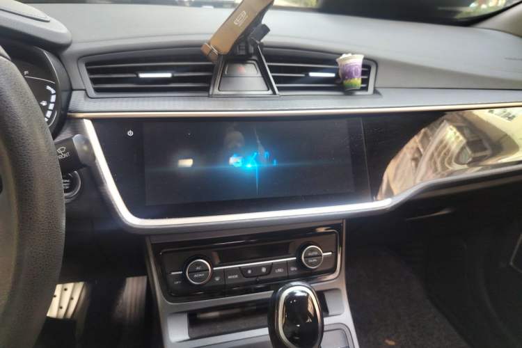 Used Geely Auto Emgrand GL 2021 UP 1.4T CVT Leading Edition Audio And AC Panel