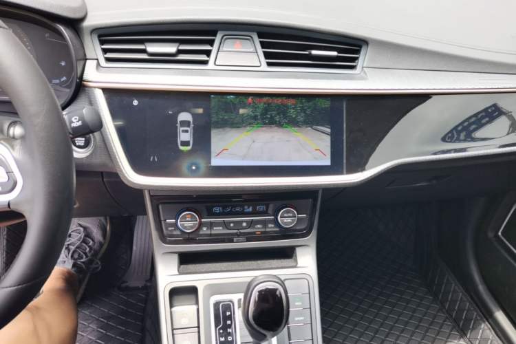 Used Geely Auto Emgrand GL 2021 UP 1.4T CVT Luxury Edition Audio And AC Panel
