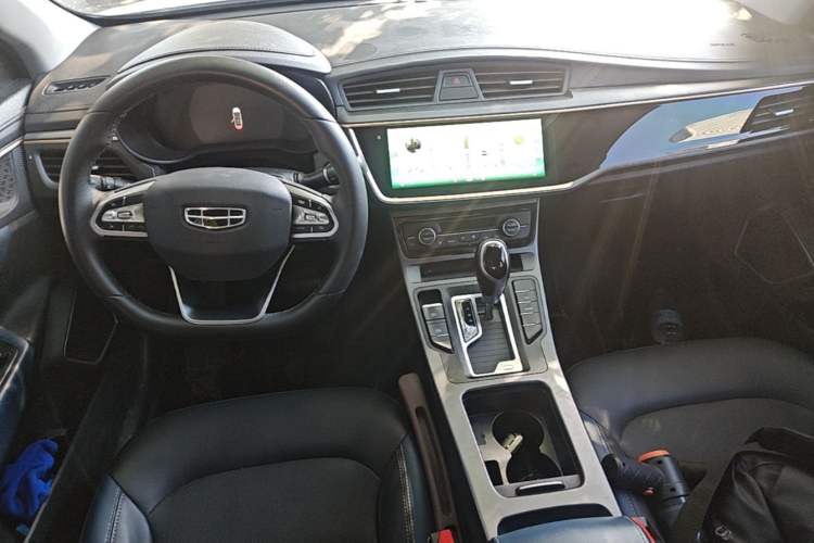 Used Geely Auto Emgrand GL 2021 UP 1.4T CVT Luxury Edition Center Console