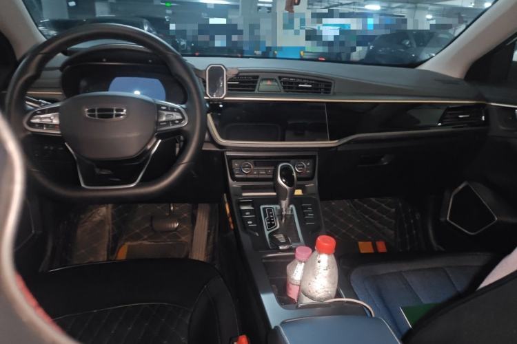 Used Geely Auto Emgrand GL 2021 UP 1.4T CVT Flagship Model Center Console