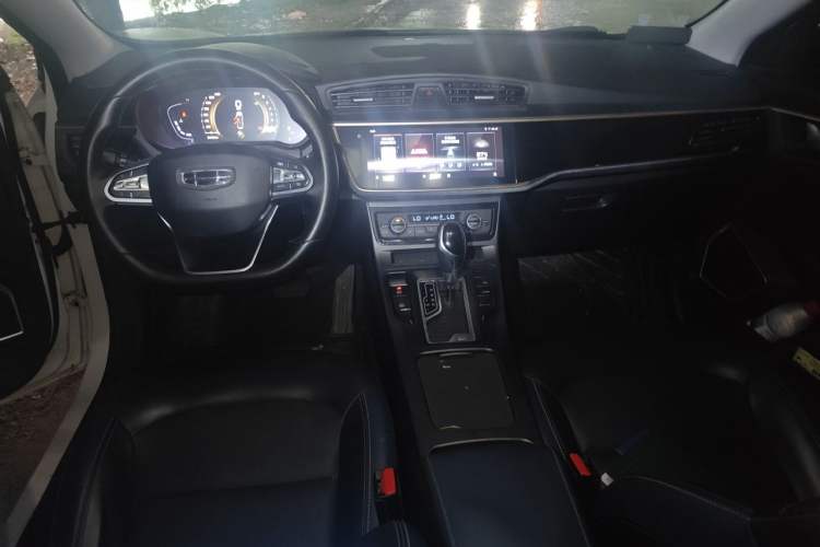 Used Geely Auto Emgrand GL 2021 UP 1.4T CVT Luxury Edition Center Console