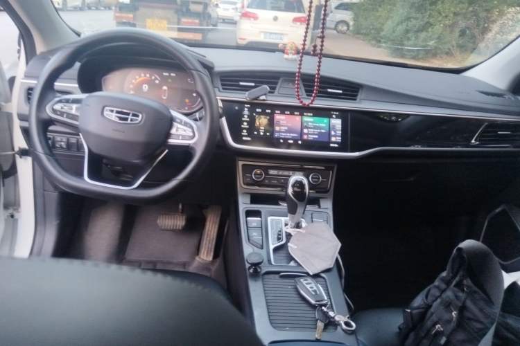 Used Geely Auto Emgrand GL 2021 UP 1.4T CVT Luxury Edition Center Console