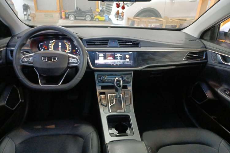 Used Geely Auto Emgrand GL 2021 UP 1.4T CVT Leading Edition Center Console