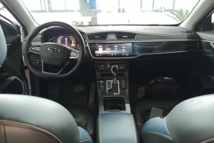 Used Geely Auto Emgrand GL 2021 UP 1.4T CVT Flagship Model Center Console
