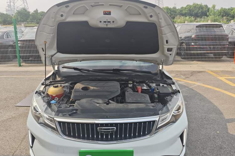 Used Geely Auto Emgrand GL 2021 UP 1.4T CVT Flagship Model Engine Bay