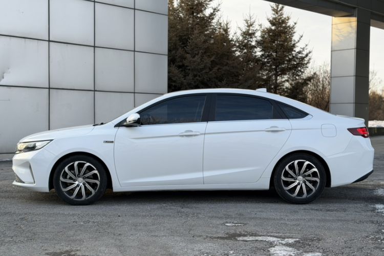 Used Geely Auto Emgrand GL 2021 UP 1.4T CVT Flagship Model Exterior 2