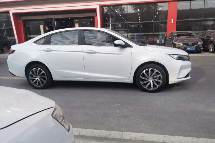 Used Geely Auto Emgrand GL 2021 UP 1.4T CVT Luxury Edition Exterior 2
