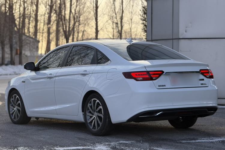 Used Geely Auto Emgrand GL 2021 UP 1.4T CVT Flagship Model Exterior 3