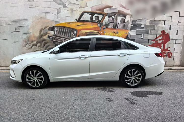Used Geely Auto Emgrand GL 2021 UP 1.4T CVT Luxury Edition Exterior 3