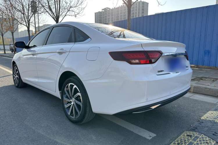 Used Geely Auto Emgrand GL 2021 UP 1.4T CVT Luxury Edition Exterior 3