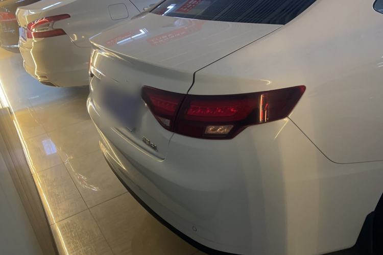 Used Geely Auto Emgrand GL 2021 UP 1.4T CVT Luxury Edition Exterior 3