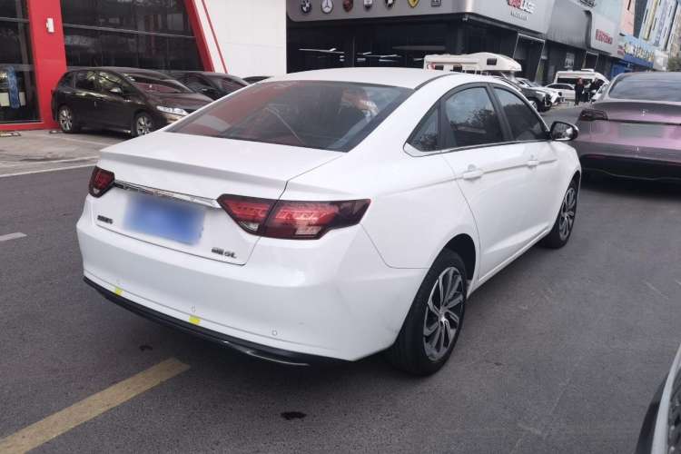 Used Geely Auto Emgrand GL 2021 UP 1.4T CVT Luxury Edition Exterior 3