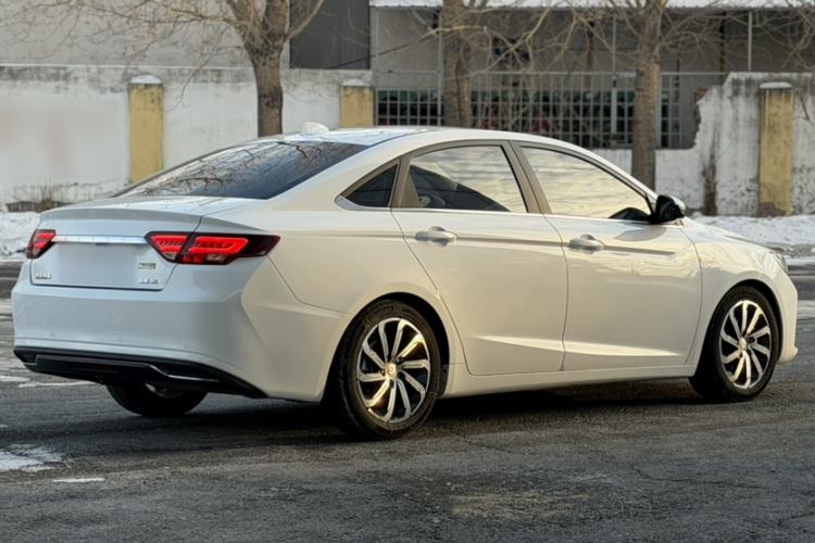 Used Geely Auto Emgrand GL 2021 UP 1.4T CVT Flagship Model Exterior 4