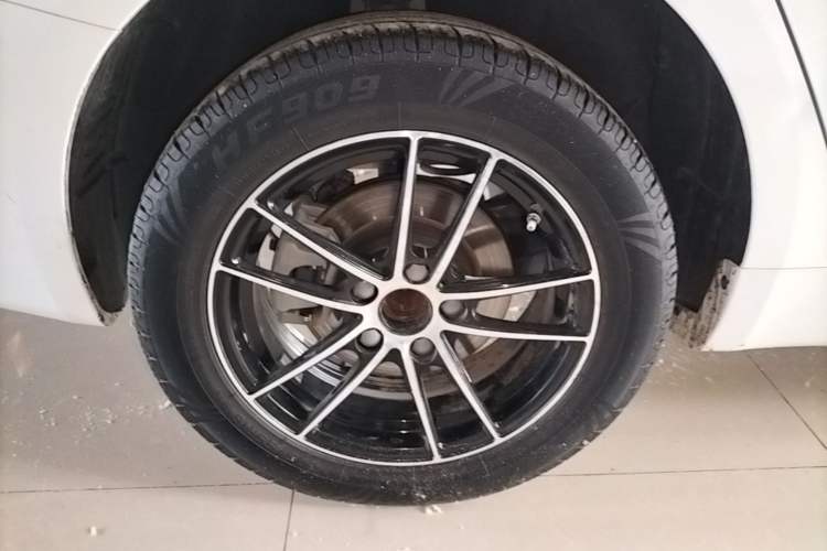 Used Geely Auto Emgrand GL 2021 UP 1.4T CVT Leading Edition Exterior 5