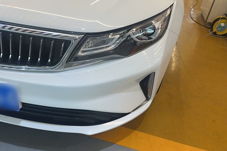Used Geely Auto Emgrand GL 2021 UP 1.4T CVT Luxury Edition Exterior 6