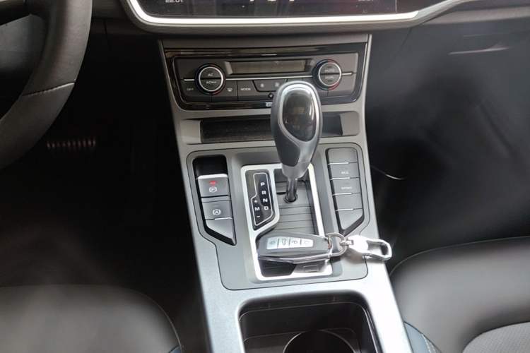Used Geely Auto Emgrand GL 2021 UP 1.4T CVT Luxury Edition Gear Lever