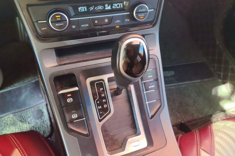 Used Geely Auto Emgrand GL 2021 UP 1.4T CVT Luxury Edition Gear Lever