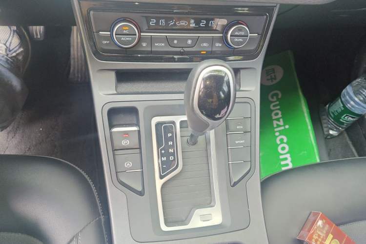 Used Geely Auto Emgrand GL 2021 UP 1.4T CVT Leading Edition Gear Lever
