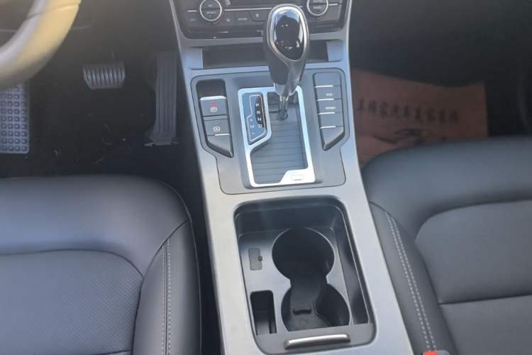 Used Geely Auto Emgrand GL 2021 UP 1.4T CVT Leading Edition Gear Lever